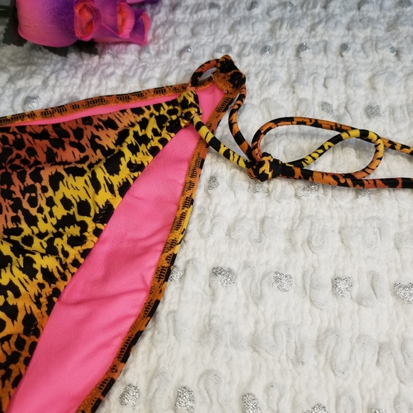 Victoria Secret Bikini removal straps animal print - Picture 6 of 9